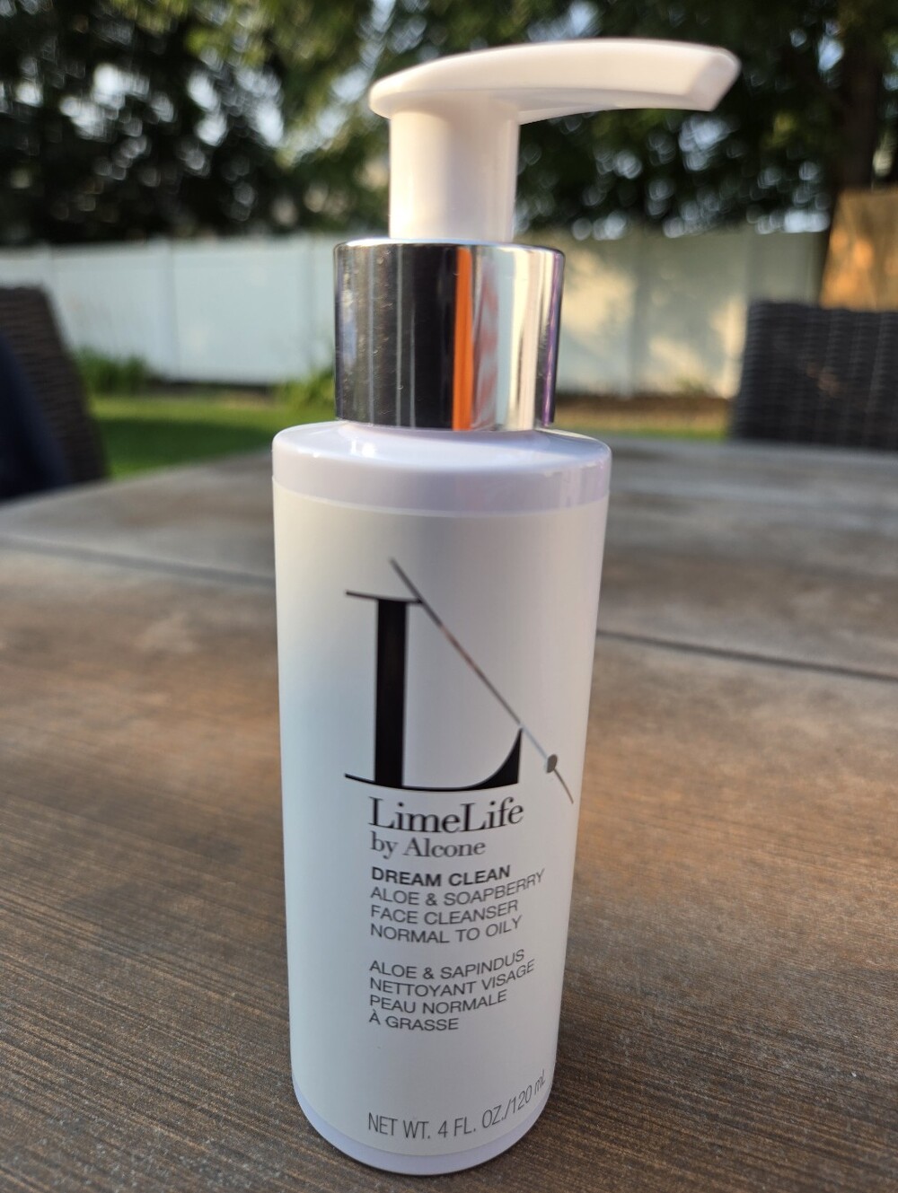 LIMELIFE Dream Clean Cleanser.